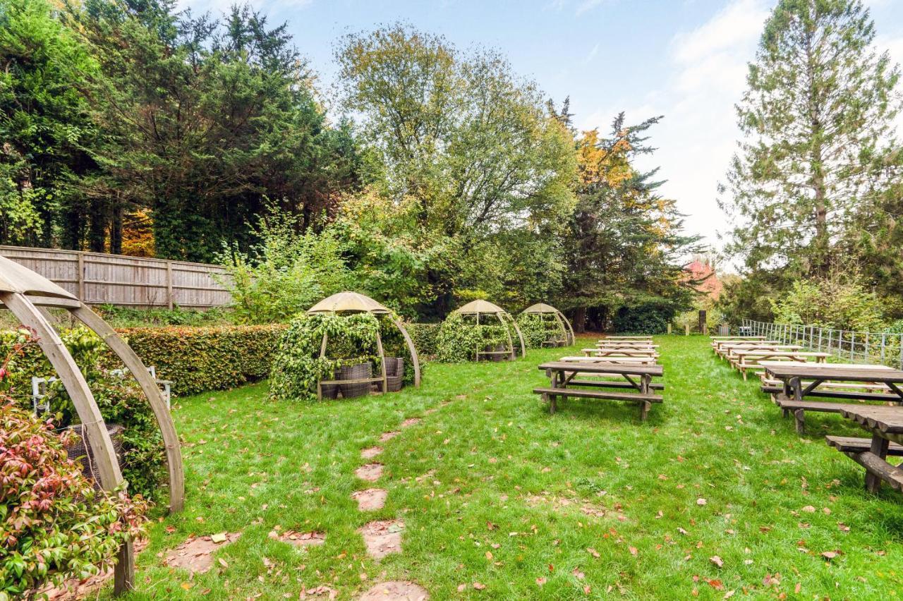 Inn On The Lake By Innkeeper'S Collection Godalming Exterior photo